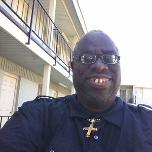 Meet your Posher, Henry